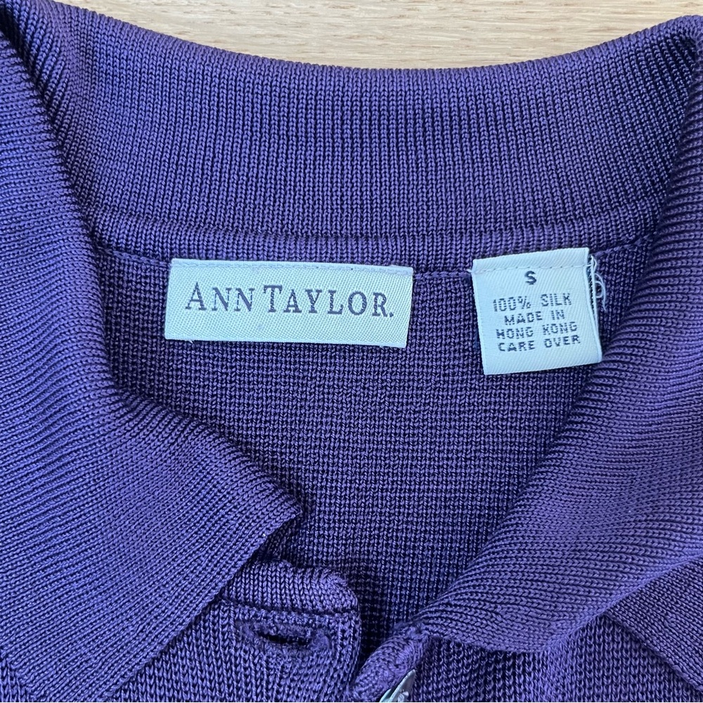 Vintage Ann Taylor 100% Silk Purple Sleeveless Button-Down Blouse Size Small - Picture 3 of 5